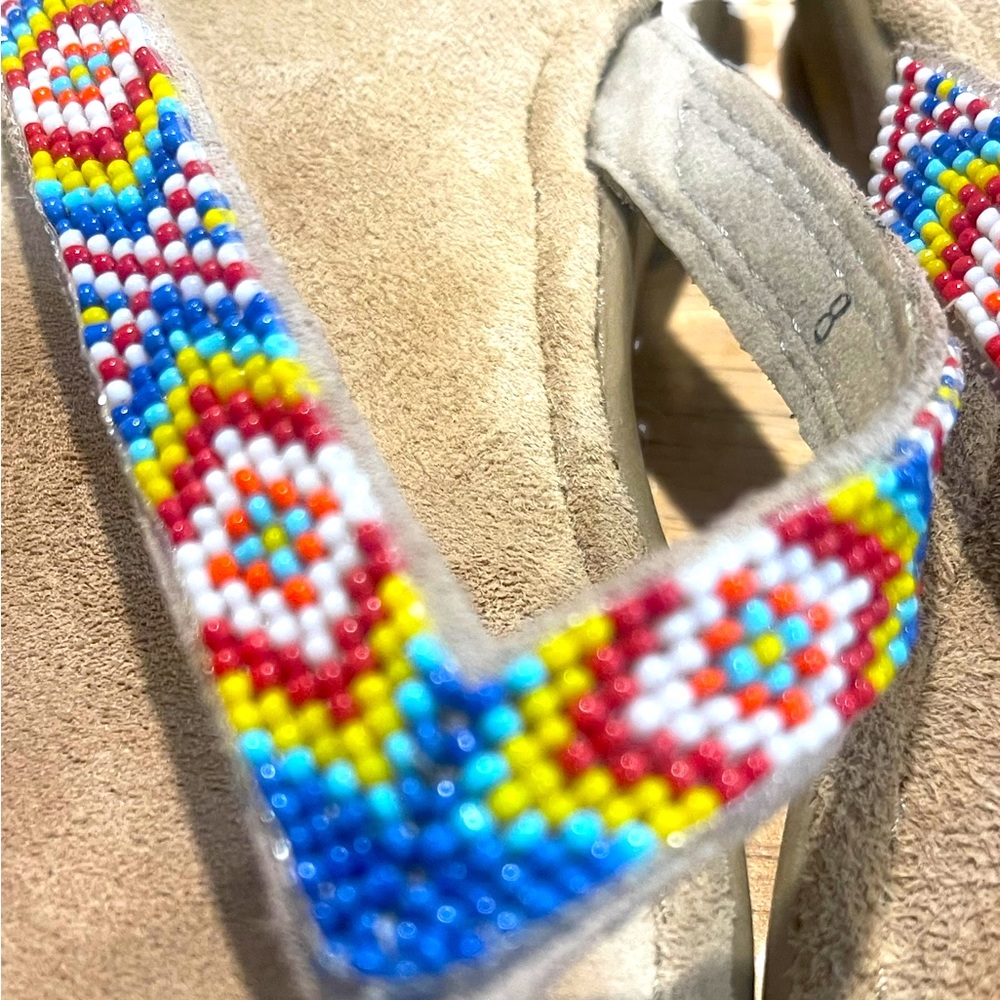 Women’s Minnetonka Native American Beaded Sandals Size 8 EUC - Picture 6 of 12